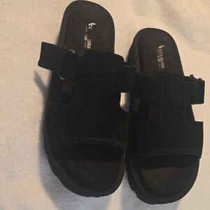 Koolaburra Black Slide Sandals